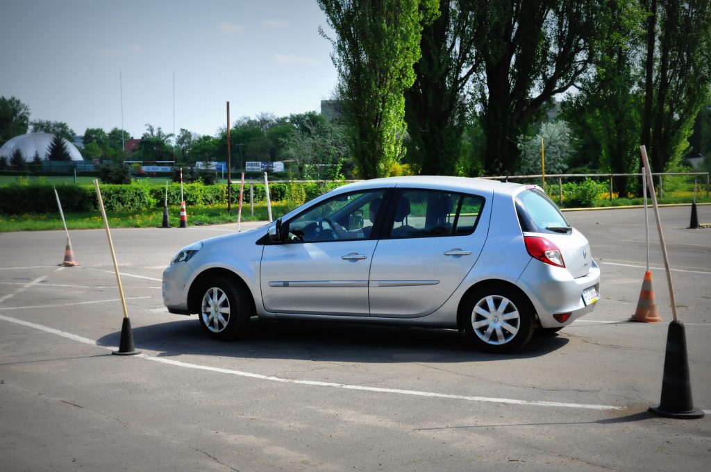 Prawo jazdy na samochód osobowy Poznań kategoria B Autodrive